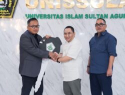 YBWSA Serahkan Mobil Dinas ke Unissula