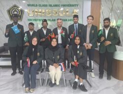Empat Mahasiswa Belanda Kerjakan Tugas Akhir di Unissula