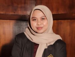 Ihda Fadhila The Best Presenter di UiTM Malaysia